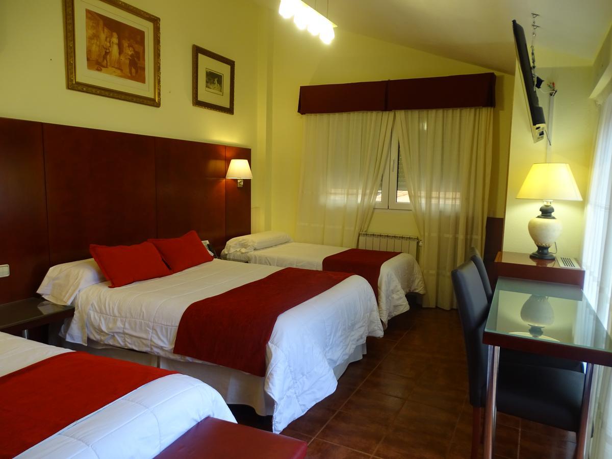 Pension El Otero Guadalajara Esterno foto