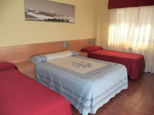 Pension El Otero Guadalajara Esterno foto